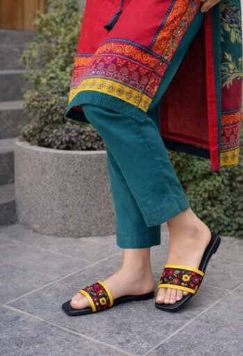 Black & Yellow Embroidered Women’s Slippers